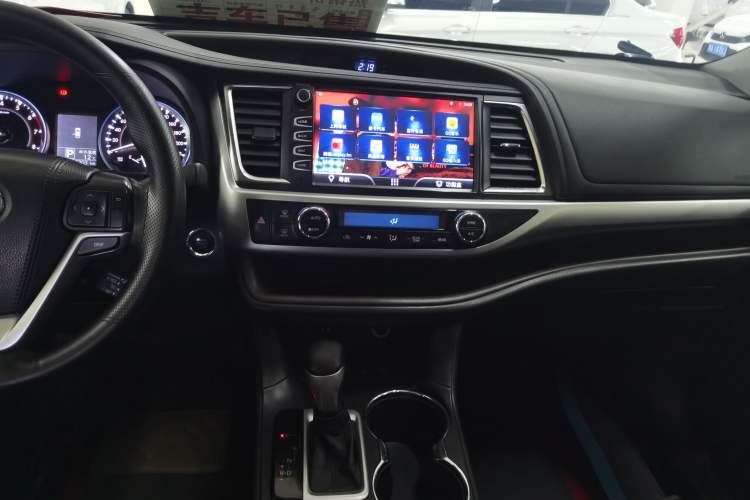 Used Toyota Highlander 2017 2.0T Four-Wheel Drive Luxury Edition 7 Seats
