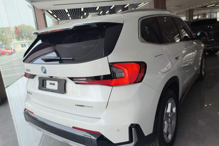 Used BMW iX1 2023 eDrive25L X Design Package Rear Right 45 Deg