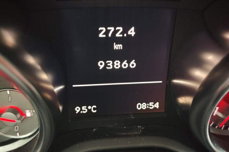 Used Mercedes-Benz SLK-Class 2011 SLK 200 Fashion Model
