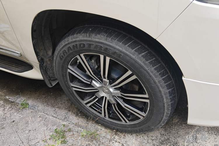 Used Toyota Land Cruiser 
