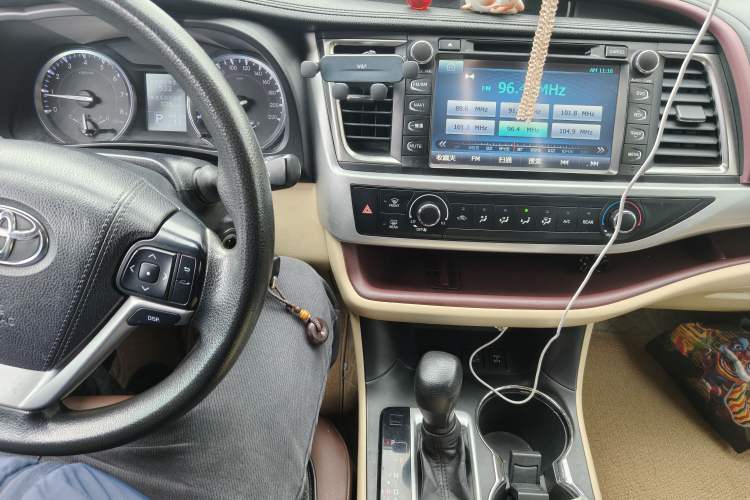 Used Toyota Highlander 2015 2.0T Four-Wheel Drive Elite Edition 7-Seater
