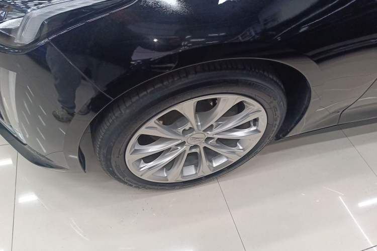 Used Cadillac CT5 2022 28T Luxury Version (Standard Edition) Left Front Wheel Hub