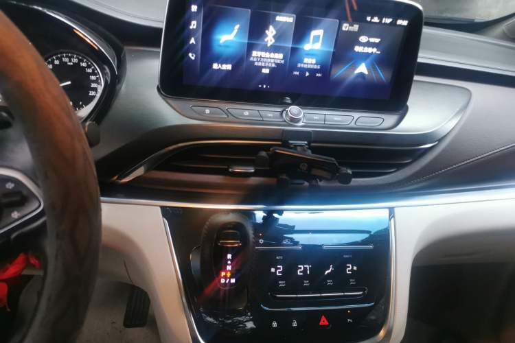 Used Buick GL8 2021 Land Cruiser Executive Class 652T Luxury Model
