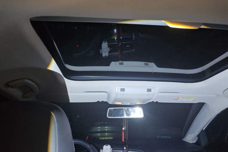 Used Volkswagen Golf 2019 1.6L Automatic Comfort Model China V Standard Headliner