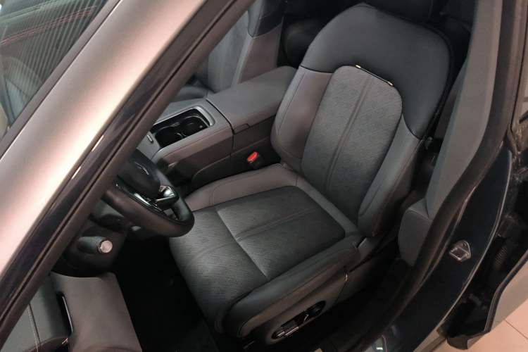 Used Zeekr 7X 2025 100kWh Long-Range All-Wheel Drive Intelligent Driving Version