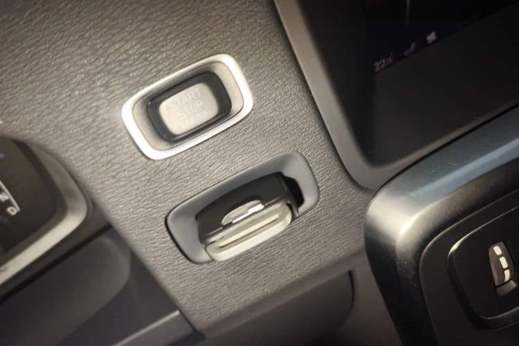 Used Volvo V60 2017 T5 Zhiya Edition China V Standard
