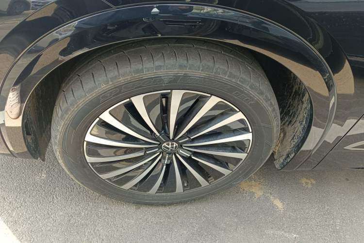 Used Volkswagen Viloran 2024 380TSI Premium Edition Left Front Wheel Hub