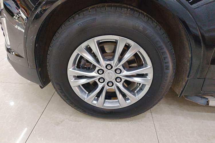 Used Cadillac XT5 2021 2.0T Two-Wheel Drive Luxury Version