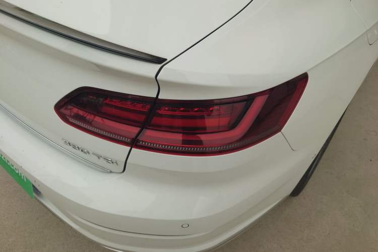 Used Volkswagen FAW-Volkswagen CC 2023 380TSI Striking Edition Right Rear Taillight