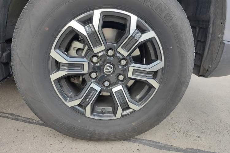 Used CHANGAN Lantop 2023 2.0T Manual 4x4 Diesel Elite Long-Box Version