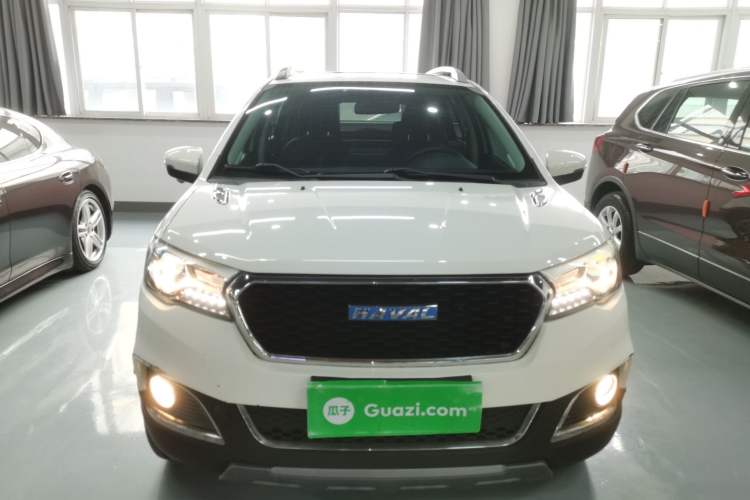 Used Haval H1 2016 Revised Version Blue Badge 1.5L AMT Luxury Edition
