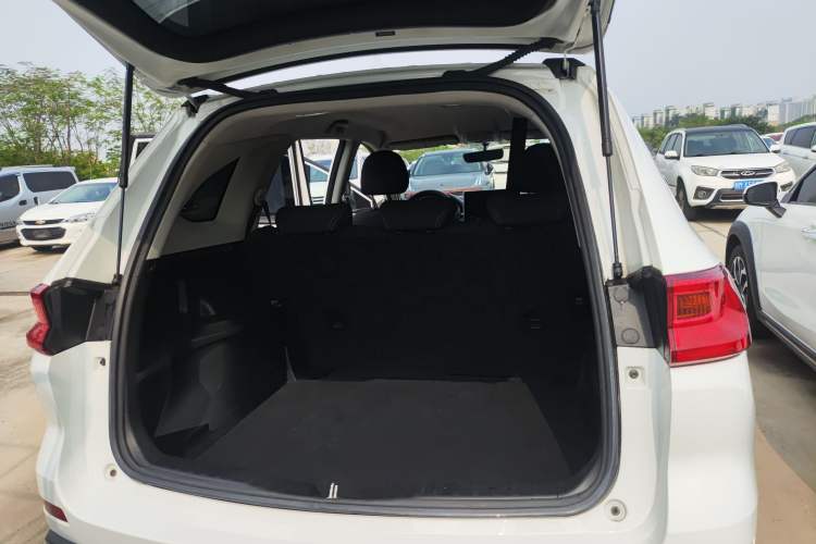 Used Haval M6 2021 PLUS 1.5T DCT Elite Smart Connectivity Model
