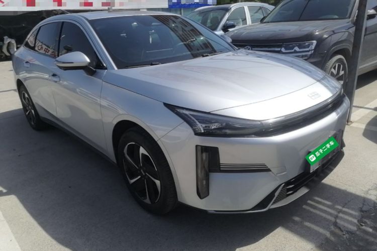 Used Geely Galaxy L6 2025 EM-i 140km Starship Edition Front Right 45 Deg