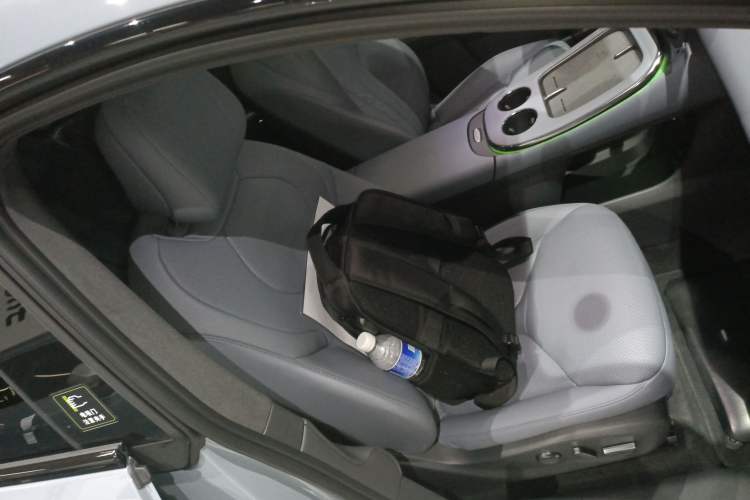 Used XPeng G7 2025 Model—702 Ultra Long Range Right Front Seat