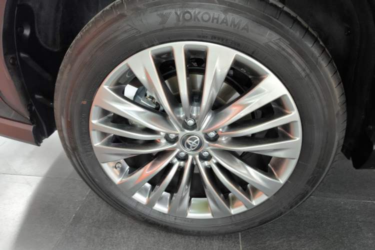 Used Toyota Highlander 2022 Dual-Engine 2.5L Four-Wheel Drive Prestige Version 7 Seats