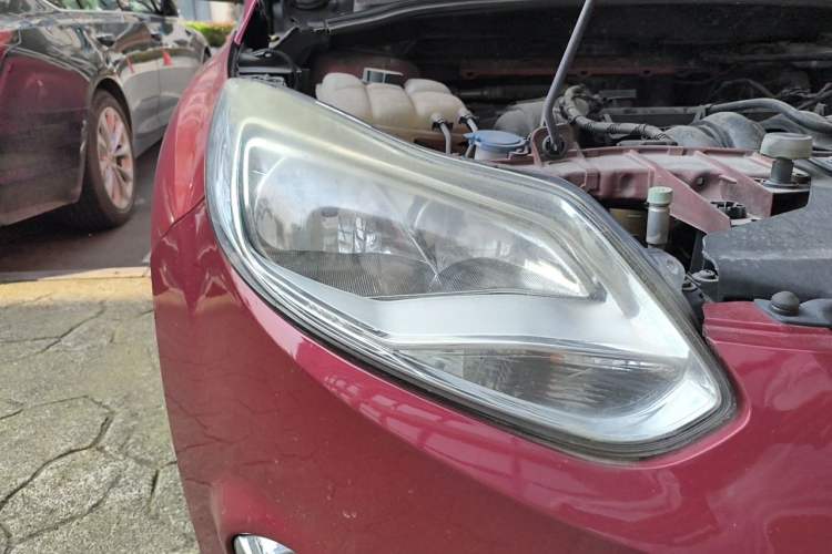 Used Ford Focus 2012 Hatchback 1.6L Automatic Fashion Edition