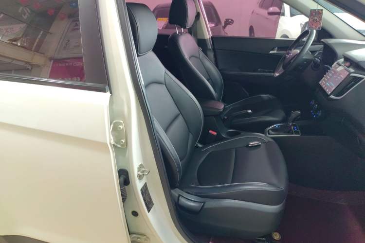 Used Hyundai ix25 2017 1.6L Automatic Smart Version Right Front Seat