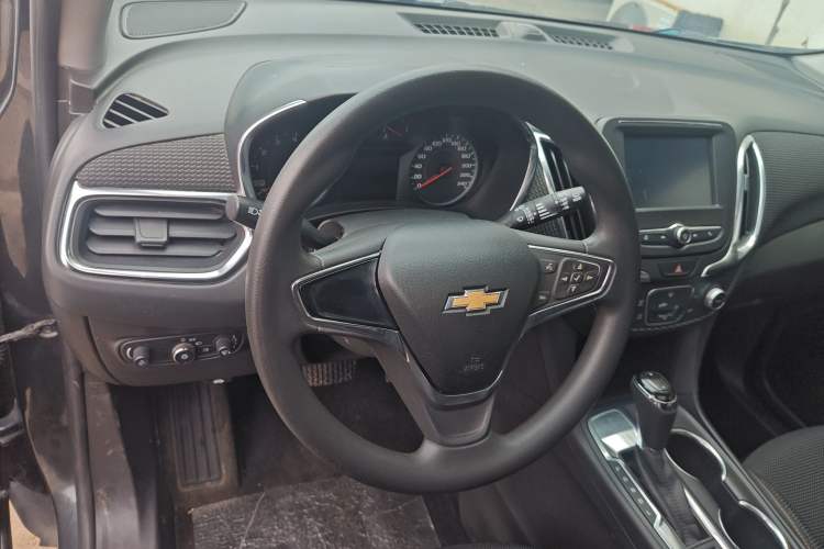 Used Chevrolet Equinox 2018 535T Automatic Lingjie Edition Steering Wheel