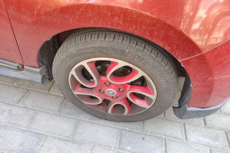 Used CHANGAN Benni 2015 1.4L IMT Sunroof Version China IV Standard
