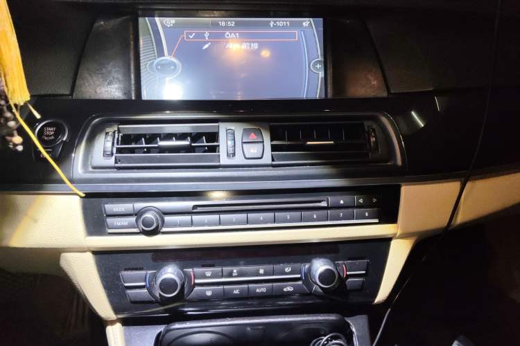 Used BMW 5 Series 2013 520Li Elegant Edition
