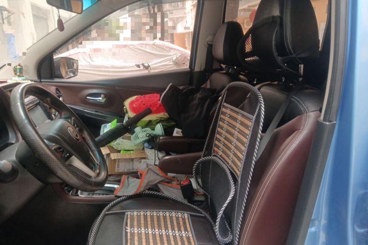 Used Venucia M50V 2017 1.6L XL CVT Luxury Edition
