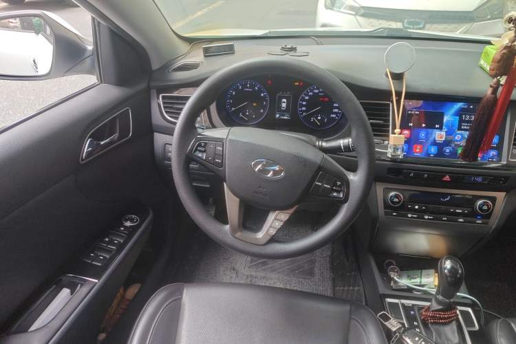 Used Hyundai Mistra 2014 1.8L Automatic Smart GLS
