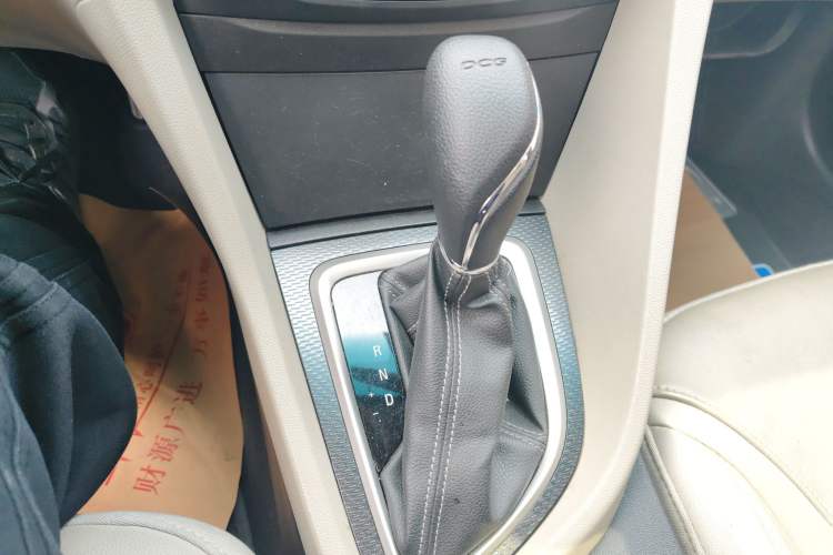 Used Buick GT 2019 15T Dual-Clutch Connected Elite Model China VI Gear Lever