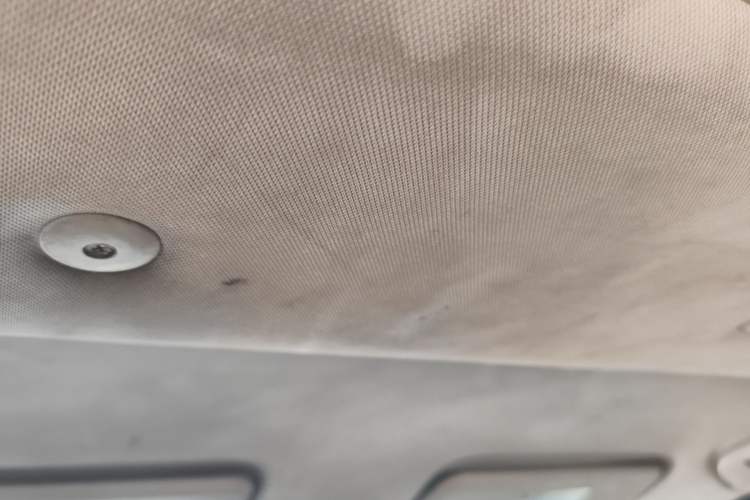 Used HYOSOW S3 2014 1.5L Comfort Version China IV Emission Standard Headliner