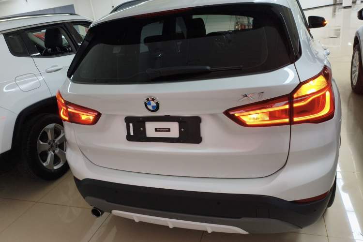 Used BMW X1 2018 sDrive18Li Luxury Model