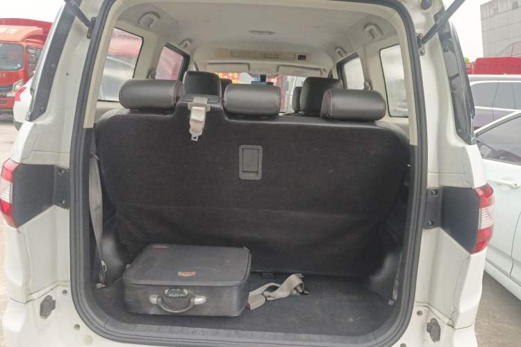 Used HYOSOW H2 2015 1.5L AMT Prestige Version BJ415C
