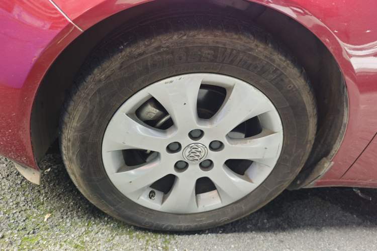 Used Buick Regal 2014 1.6T Fashionable Tech Edition Left Front Wheel Hub