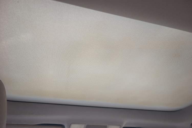 Used Mercedes-Benz E-Class 2009 E 300 Elegant Model
