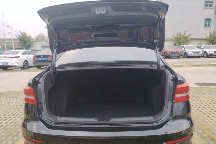 Used Volkswagen Lavida 2021 280TSI DSG Comfort Edition
