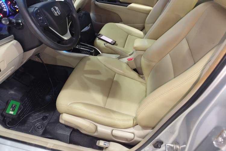 Used Honda Crider 2013 1.8L automatic luxury edition
