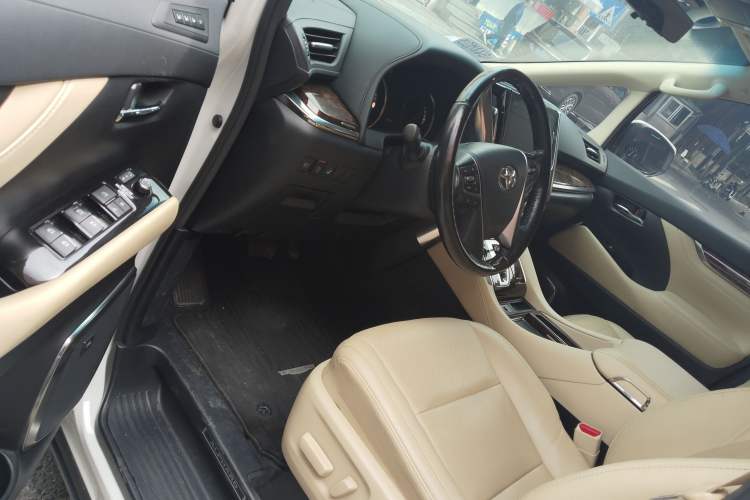 Used Toyota Alphard 2020 Dual-Engine 2.5L Luxury Edition
