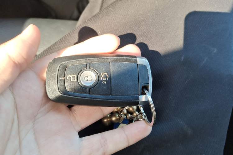 Used Ford Mondeo New Energy 2018 2.0 PHEV Smart-Controlled Fashion Edition China VI Standard Vehicle Key