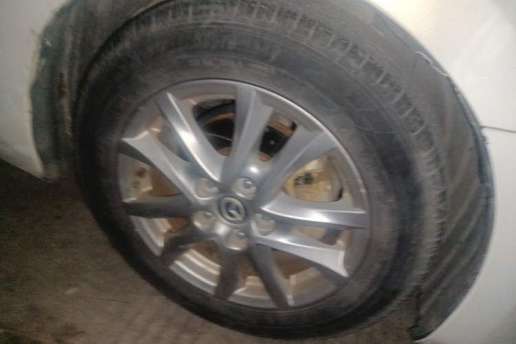 Used Mazda 3 Axela 2016 Sedan 1.5L Automatic Comfort Model