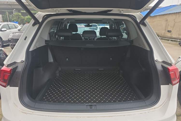 Used Volkswagen Tiguan L 2021 330TSI Automatic Two-Wheel Drive R-Line Flagship Edition