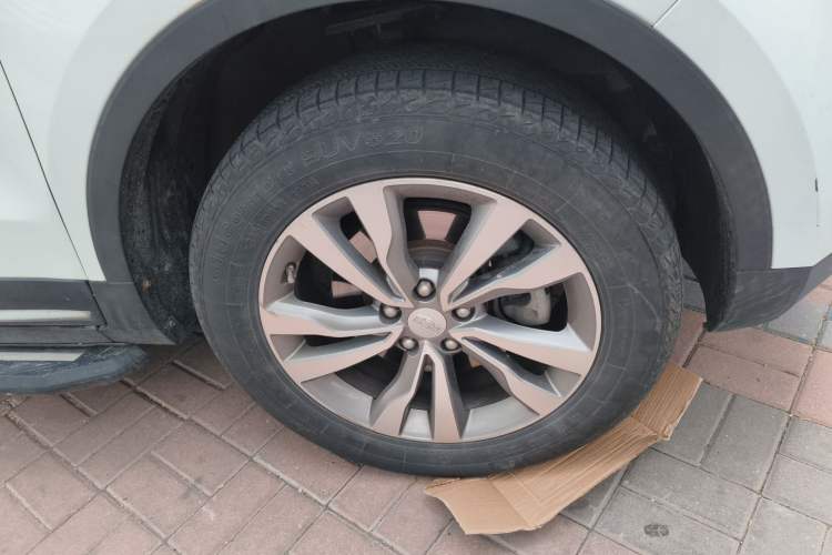 Used Geely Auto Emgrand X7 Sport 2016 2.0L Manual Smart Connect Version Right Front Wheel Hub