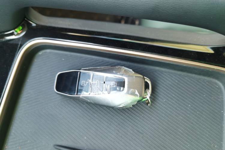 Used iCAR 03 2024 401km Two-Wheel Drive Standard Advanced Version Interior 1