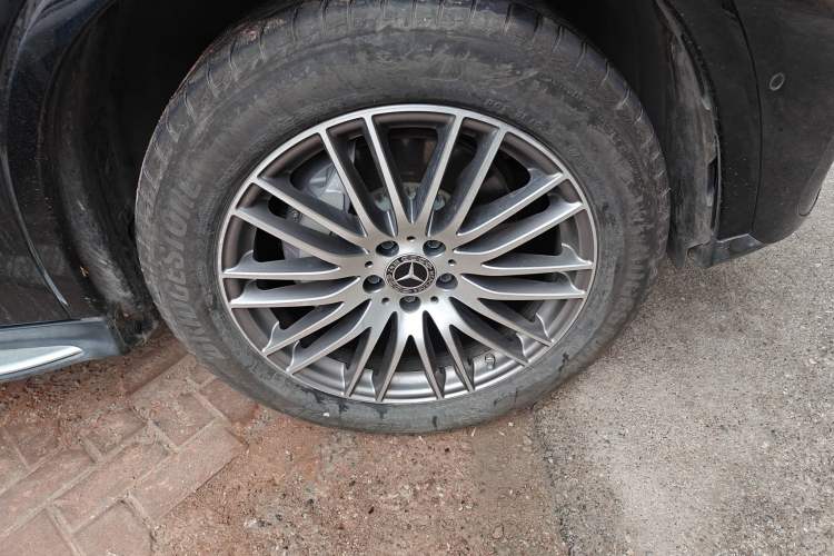 Used Mercedes-Benz GLC 2023 GLC 300 L 4MATIC Dynamic Edition 5-seater
