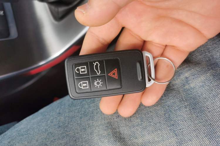 Used Volvo V60 2015 T5 Zhiyi Edition Vehicle Key