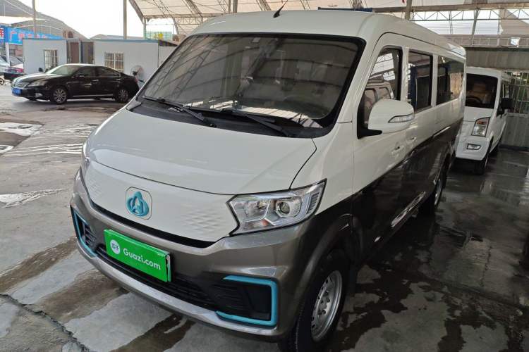 Used Kuayue Xing V7 EV 2024 239 km Range Passenger Version Flagship Edition 6 Seats