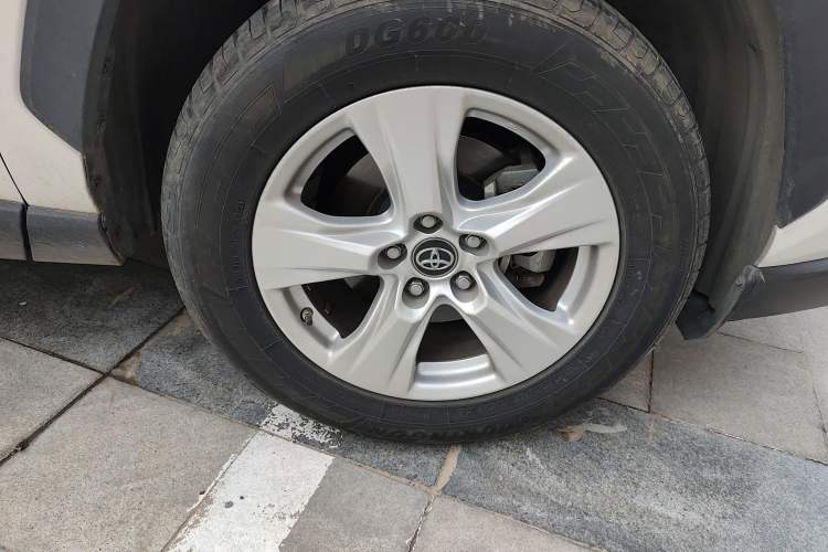 Used Toyota RAV4 2020 2.0L CVT Two-Wheel Drive Urban Edition
