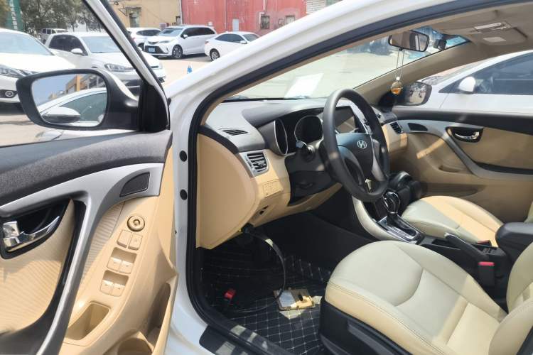 Used Hyundai Elantra (5th Generation / Langdong) 2013 1.6L Automatic Leading Model Driver Seat