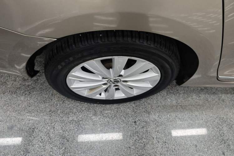 Used Volkswagen Sagitar 2015 230TSI Automatic Comfort Version