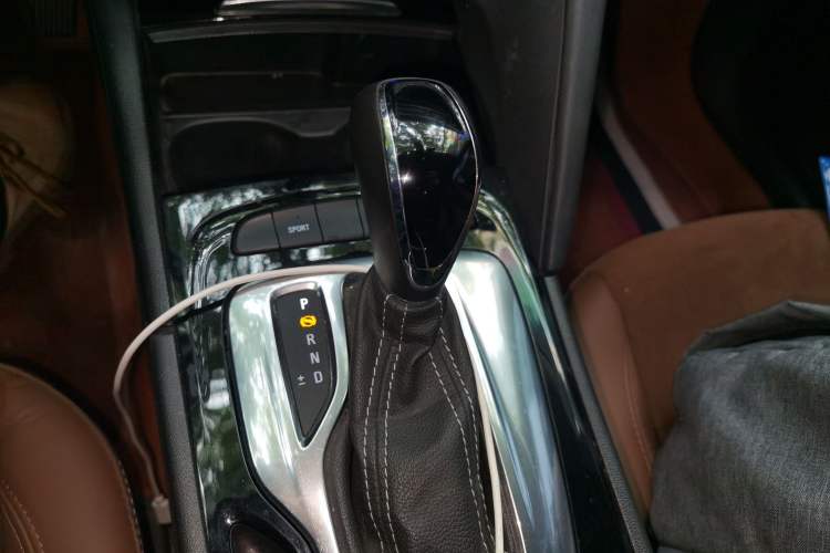 Used Buick Regal 2019 20T Elite Version China VI Standard
