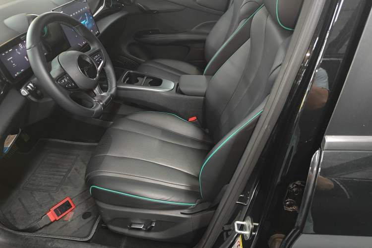 Used BYD Dolphin 2025 Intelligent Driving Version 410 km Fashion Edition
