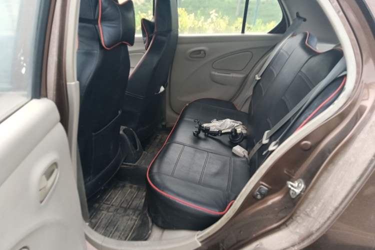 Used Venucia R30 2014 1.2L Manual Enjoyment Edition
