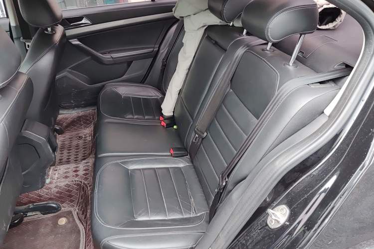 Used Volkswagen Lavida 2017 230TSI DSG Comfort Edition Left Rear Seat